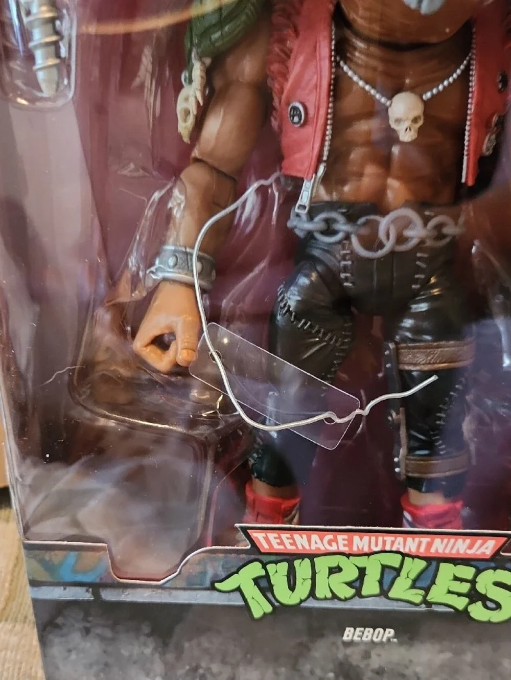 Bebop Teenage MUTANT Ninja  Figurine. Powerhouse Punk Enforcer For The Foot Clan